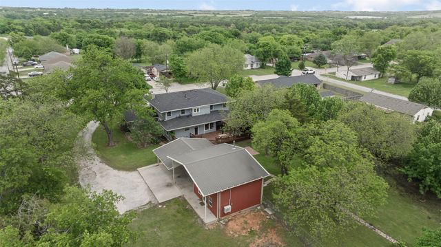 706 S Main Street, Farmersville, TX 75442