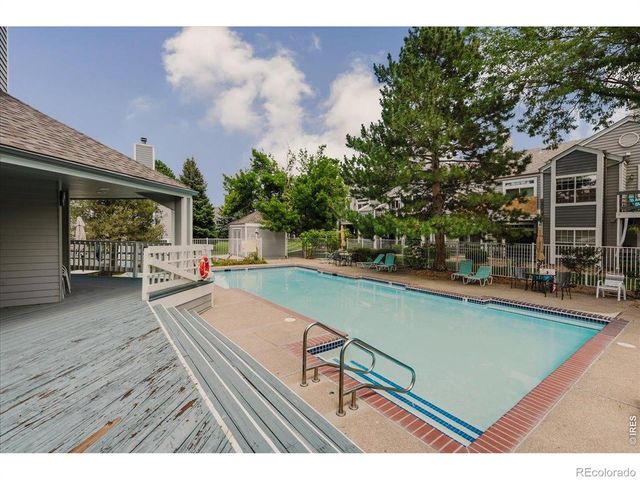 7430 Singing Hills Drive 204, Boulder, CO 80301