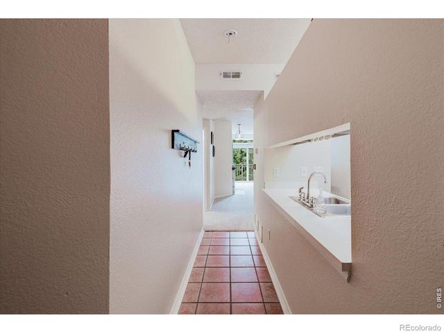 7430 Singing Hills Drive 204, Boulder, CO 80301