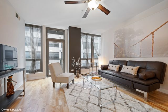 565 W Quincy Street 1003, Chicago, IL 60661