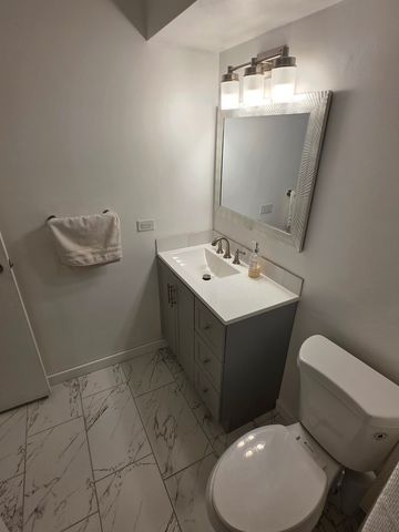 1840 Huntington Boulevard 413, Hoffman Estates, IL 60169