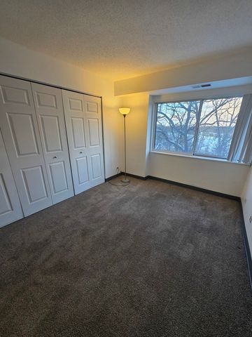 1840 Huntington Boulevard 413, Hoffman Estates, IL 60169