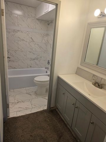 1840 Huntington Boulevard 413, Hoffman Estates, IL 60169