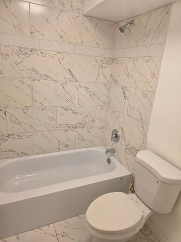 1840 Huntington Boulevard 413, Hoffman Estates, IL 60169