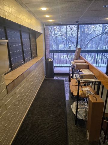 1840 Huntington Boulevard 413, Hoffman Estates, IL 60169