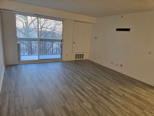 1840 Huntington Boulevard 413, Hoffman Estates, IL 60169