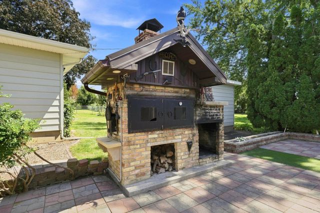 3007 W 9Th Street, Waterloo, IA 50702