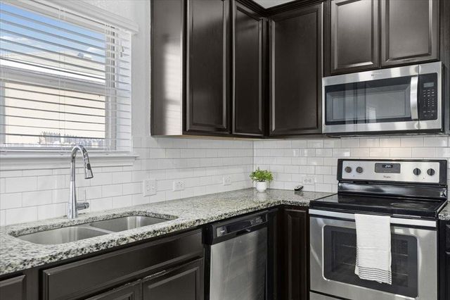 19040 Kimberlite DR, Pflugerville, TX 78660