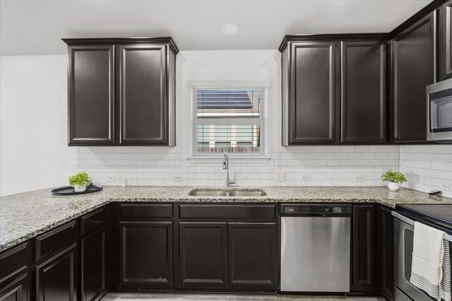 19040 Kimberlite DR, Pflugerville, TX 78660