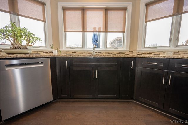 33 South Rockingham, Amherst, NY 14228