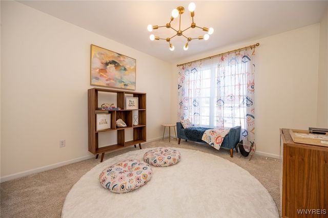 33 South Rockingham, Amherst, NY 14228