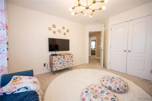 33 South Rockingham, Amherst, NY 14228