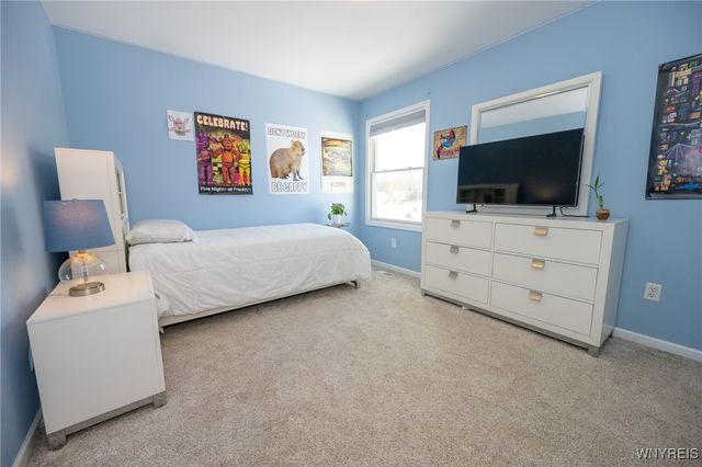 33 South Rockingham, Amherst, NY 14228