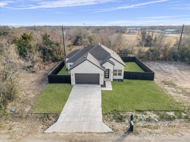 116 Kirk Lane, West Tawakoni, TX 75474