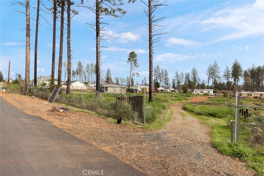 Image 12 of property listing at 6319 Azalea Lane, Paradise, CA 95969