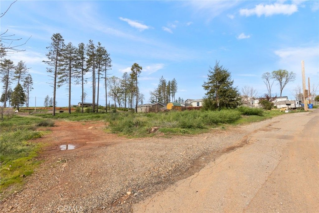 Image 7 of property listing at 6319 Azalea Lane, Paradise, CA 95969