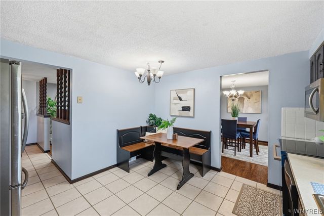 881 Castlebar Drive, North Tonawanda, NY 14120