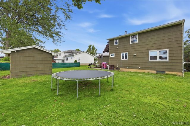 881 Castlebar Drive, North Tonawanda, NY 14120