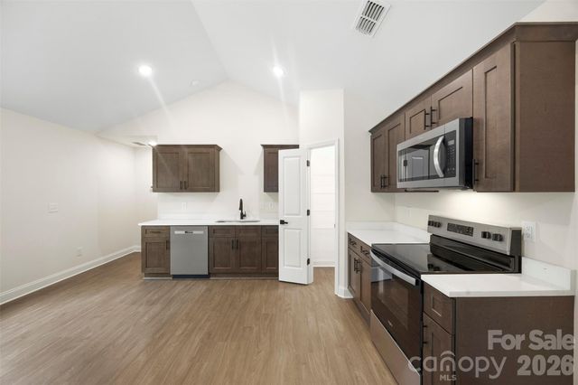 202 Knollwood Circle, Albemarle, NC 28001