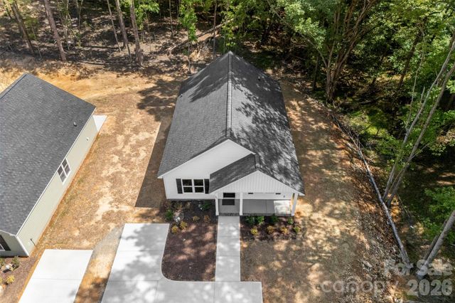 202 Knollwood Circle, Albemarle, NC 28001