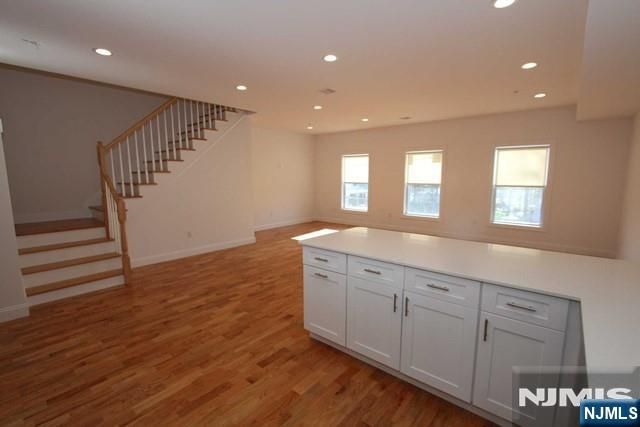 7 Hamburg Turnpike 7, Pompton Lakes, NJ 07442