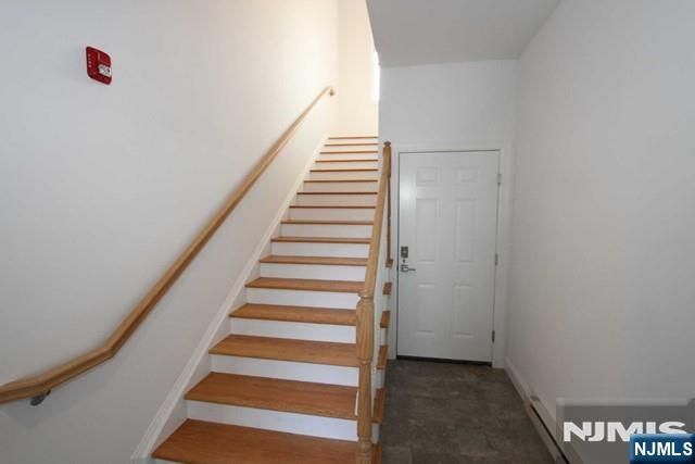 7 Hamburg Turnpike 7, Pompton Lakes, NJ 07442