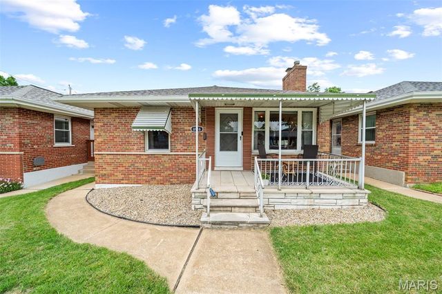 6916 Hampton Avenue, St Louis, MO 63109