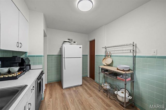 6916 Hampton Avenue, St Louis, MO 63109