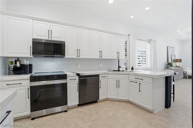 16129 Parque LN, Naples, FL 34110