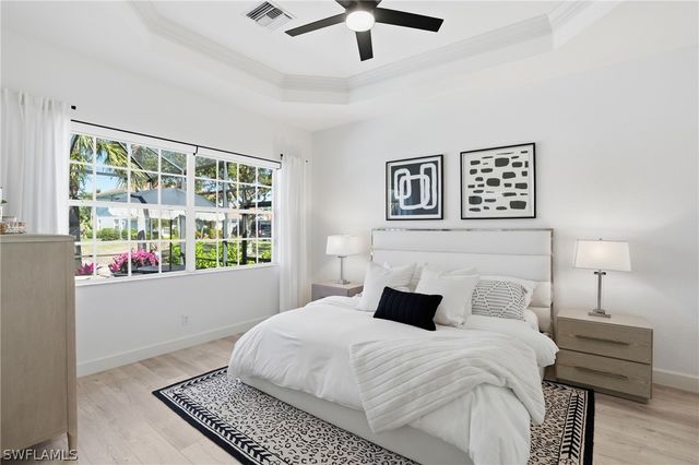 16129 Parque LN, Naples, FL 34110