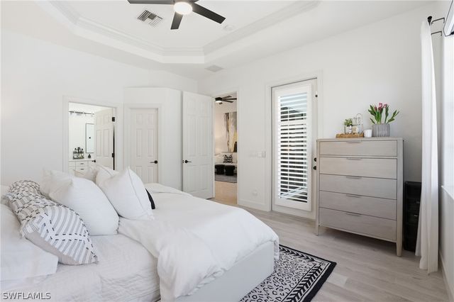 16129 Parque LN, Naples, FL 34110