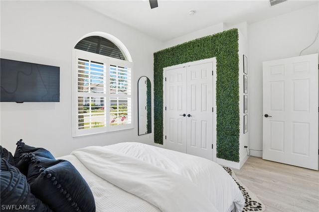 16129 Parque LN, Naples, FL 34110