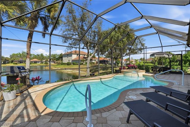 16129 Parque LN, Naples, FL 34110
