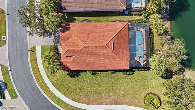 16129 Parque LN, Naples, FL 34110