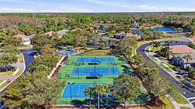 16129 Parque LN, Naples, FL 34110