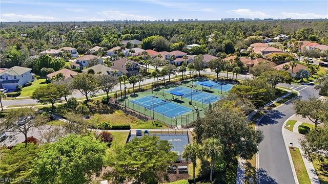 16129 Parque LN, Naples, FL 34110