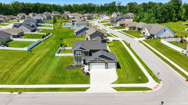 13733 Four Elms Trail, Fort Wayne, IN 46845