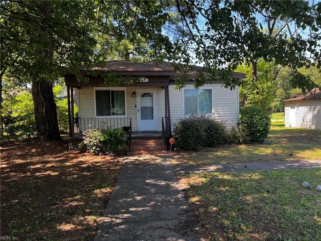 2566 Campostella RD, Chesapeake, VA 23324