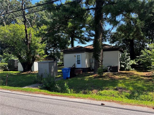 2566 Campostella RD, Chesapeake, VA 23324