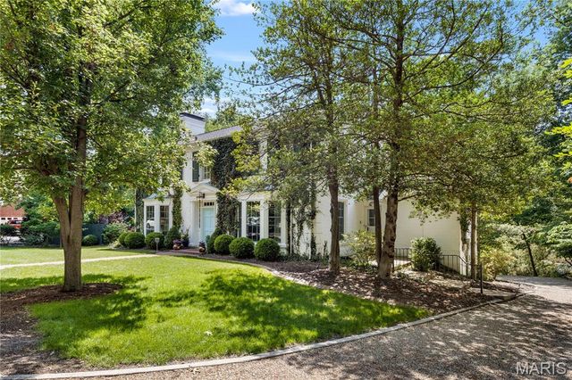 52 Fairmount Drive, Alton, IL 62002
