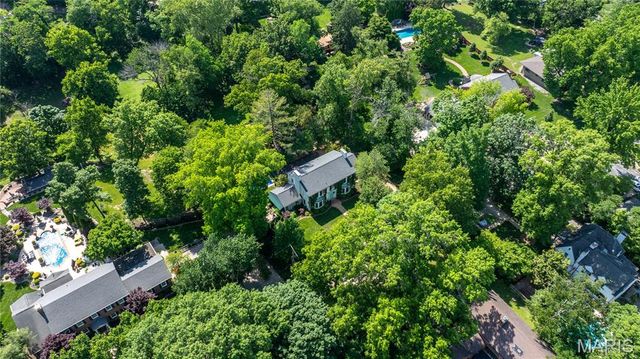 52 Fairmount Drive, Alton, IL 62002
