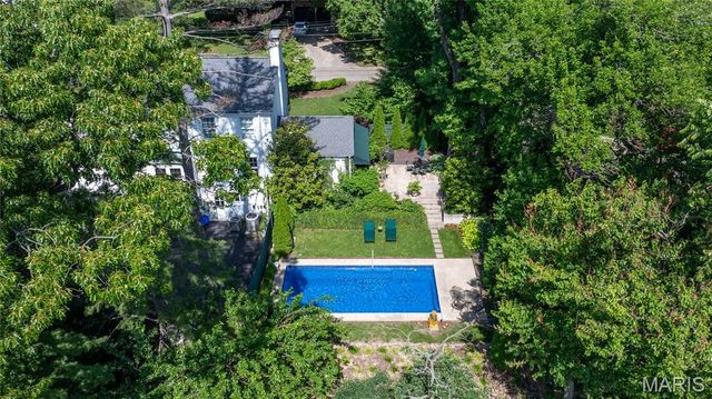 52 Fairmount Drive, Alton, IL 62002