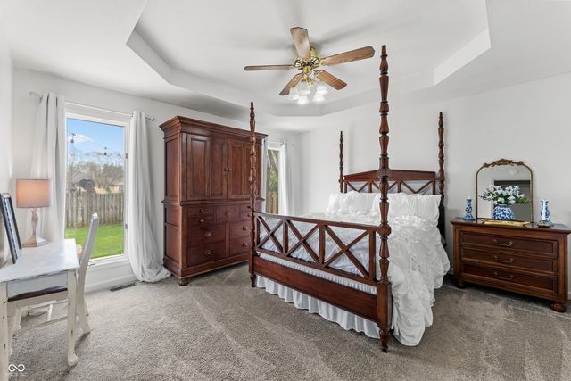 3371 Briar Ridge Way, Columbus, IN 47203
