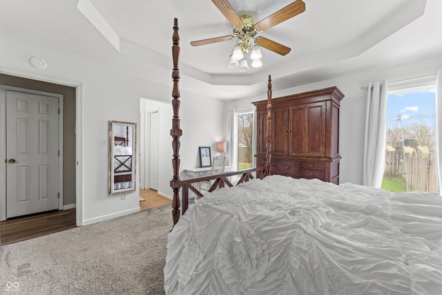 3371 Briar Ridge Way, Columbus, IN 47203