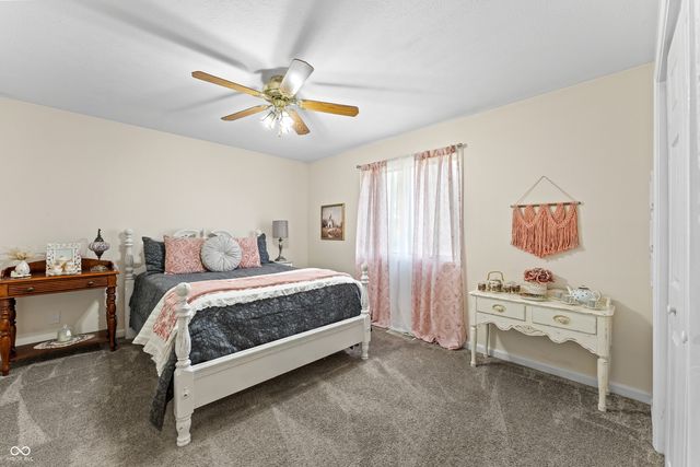 3371 Briar Ridge Way, Columbus, IN 47203