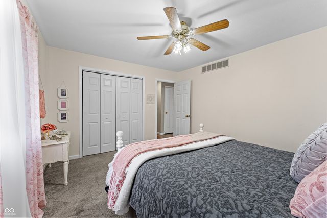 3371 Briar Ridge Way, Columbus, IN 47203