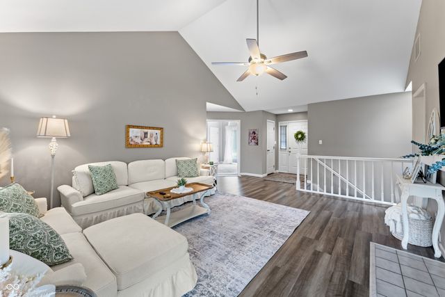 3371 Briar Ridge Way, Columbus, IN 47203