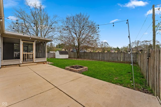 3371 Briar Ridge Way, Columbus, IN 47203