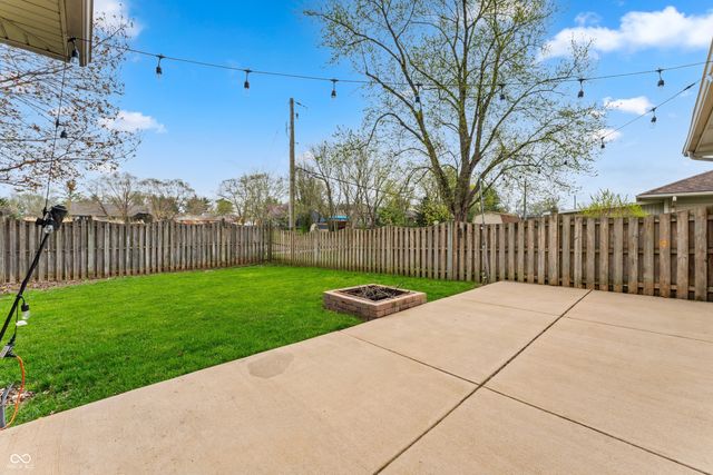 3371 Briar Ridge Way, Columbus, IN 47203