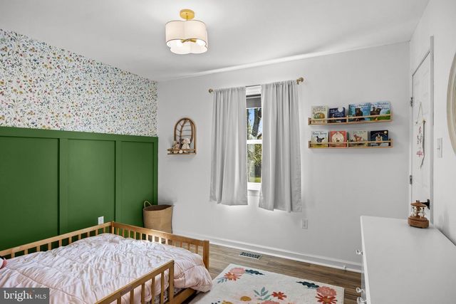 21 LONGHURST RD, Marlton, NJ 08053